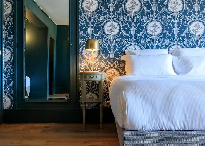 L'auberge Du Chateau Hotel Dampierre-en-Yvelines
